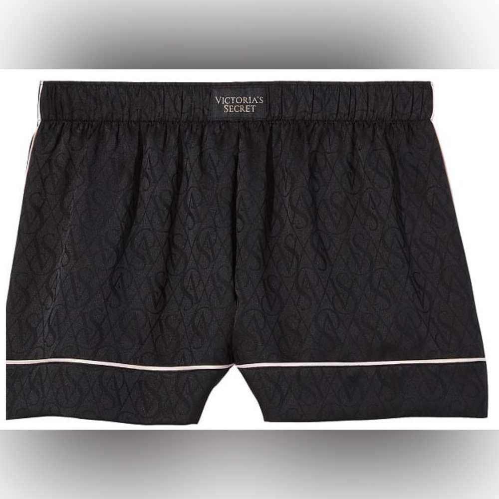 NWT Victoria’s Secret Satin Short